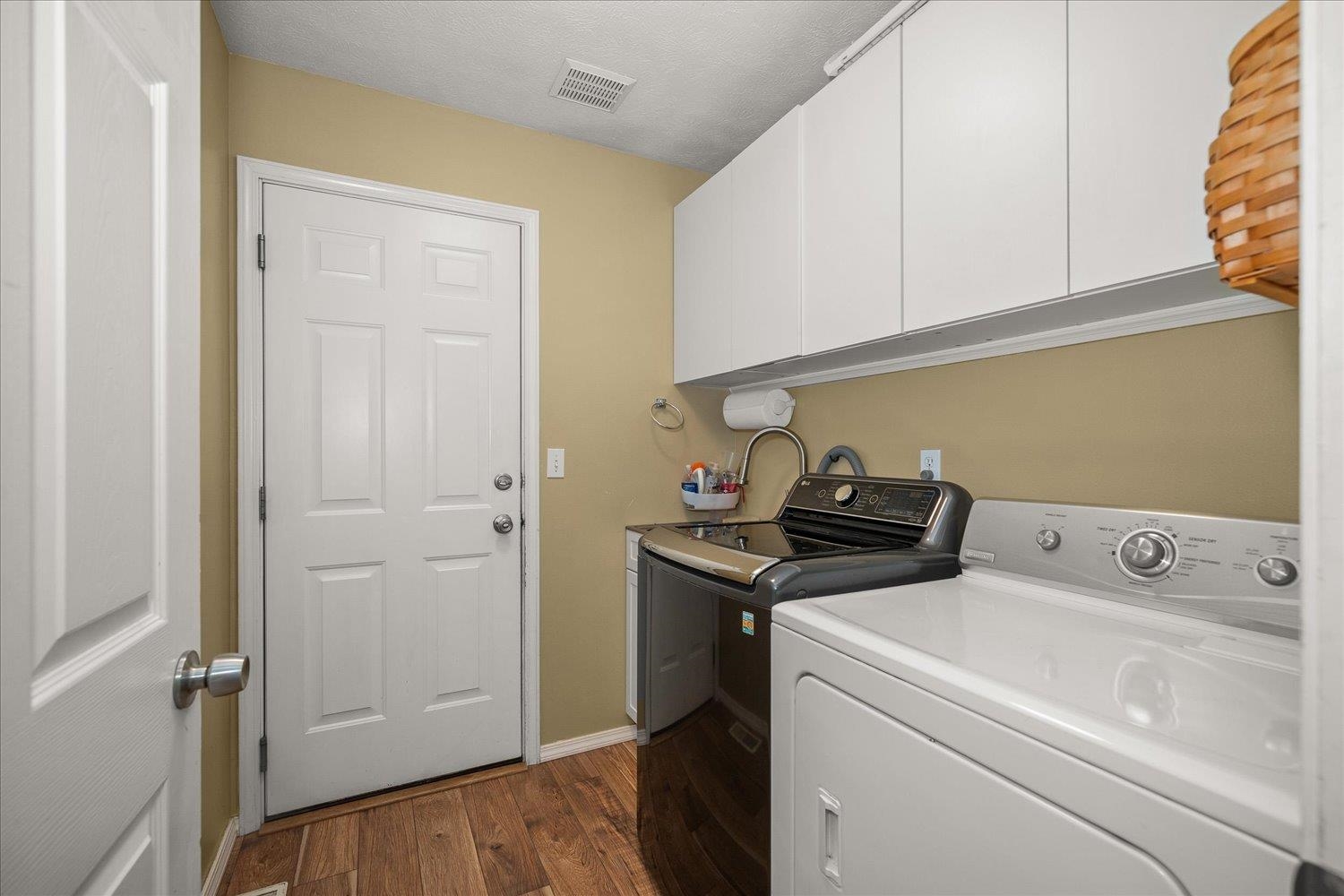 805 E Blackhawk Dr - Photo 30