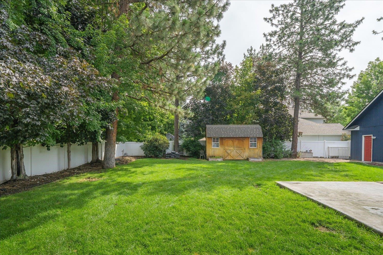 805 E Blackhawk Dr - Photo 37