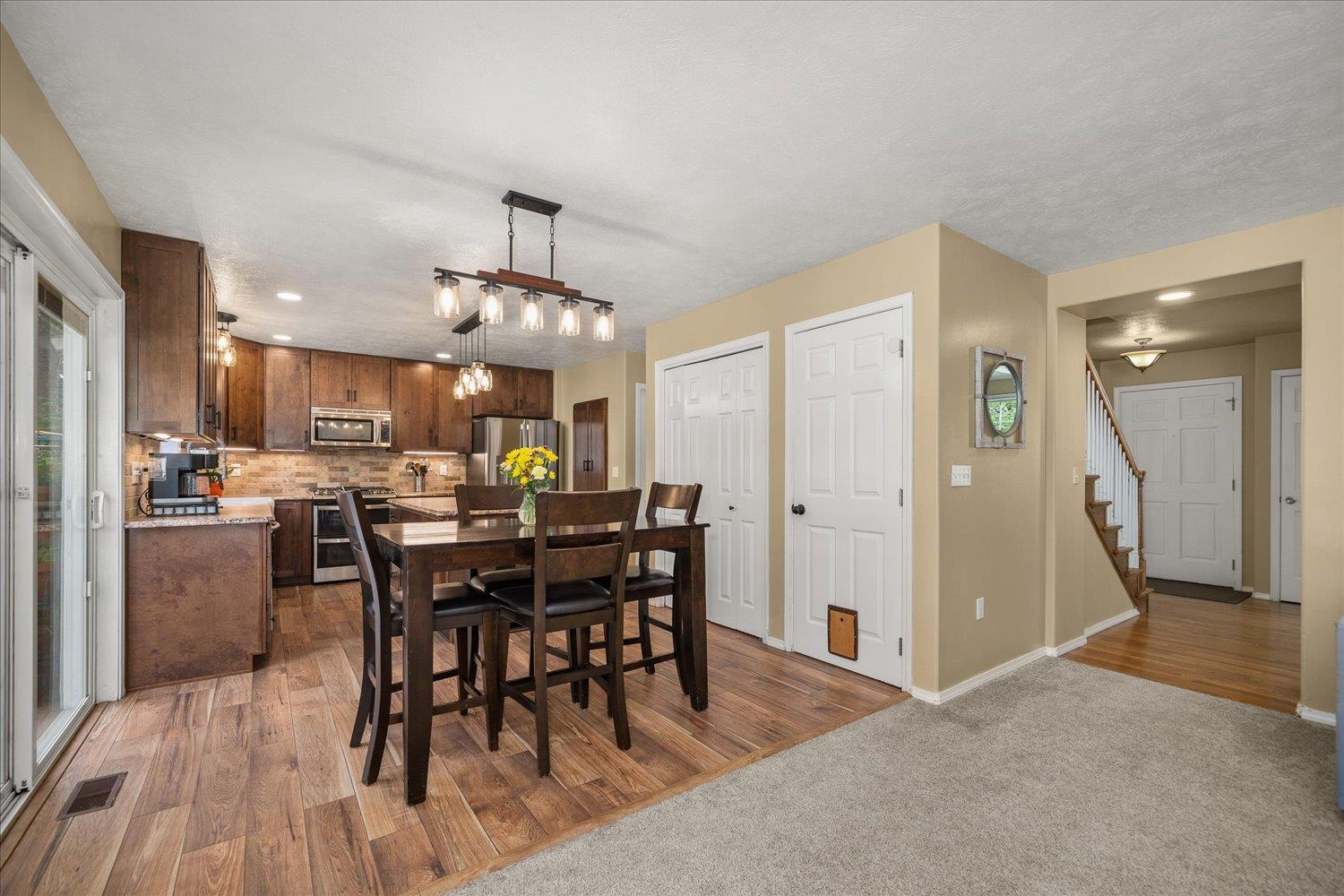 805 E Blackhawk Dr - Photo 5