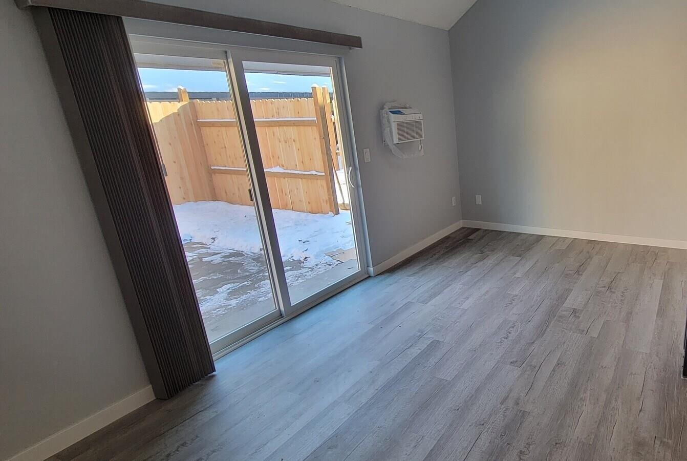 1824 W Maxwell Ave - Photo 5