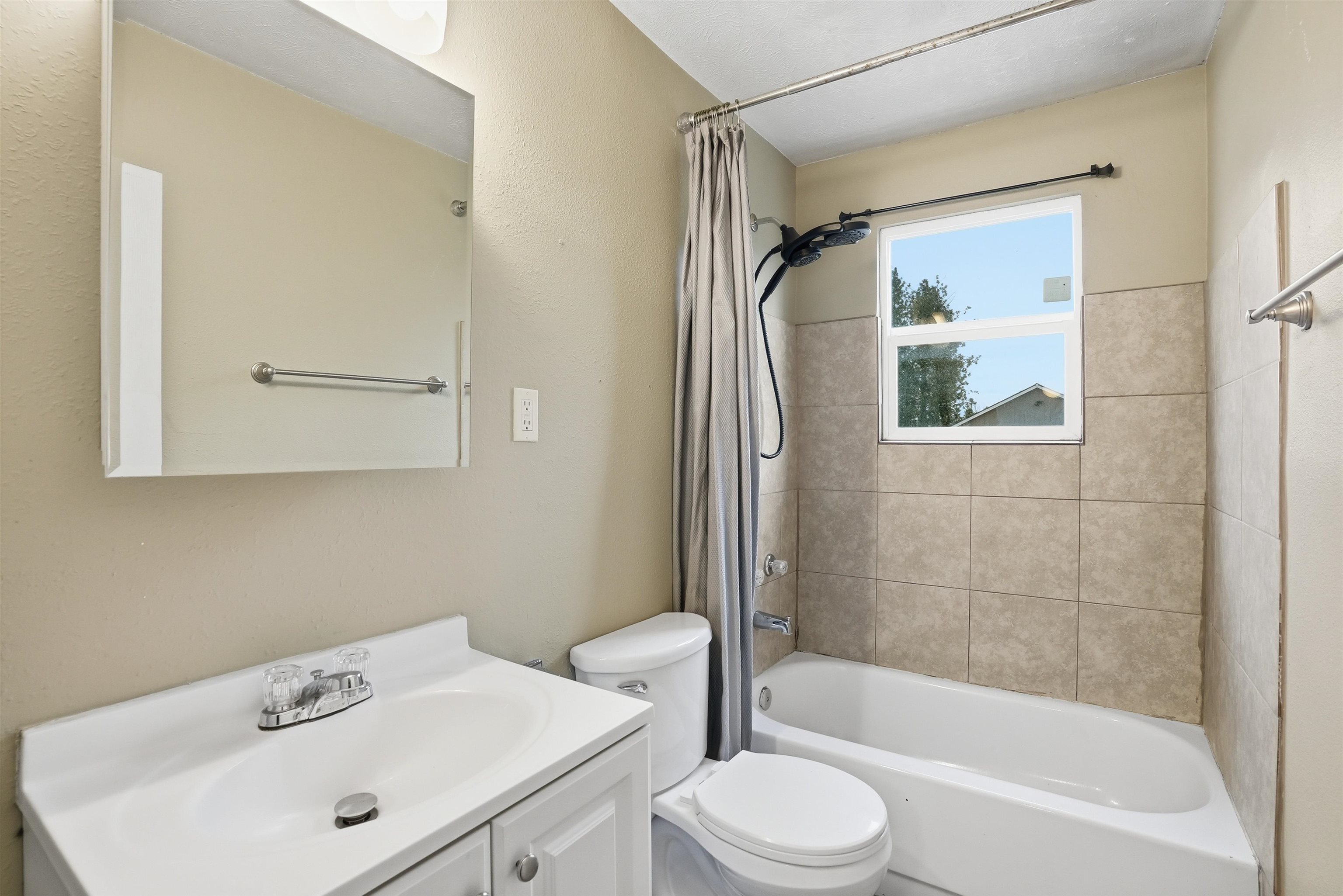 6113 E 8th Ave - Photo 15