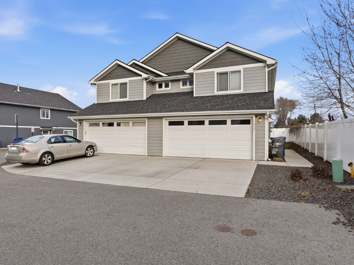 1412 N Michigan Ln - Photo 1