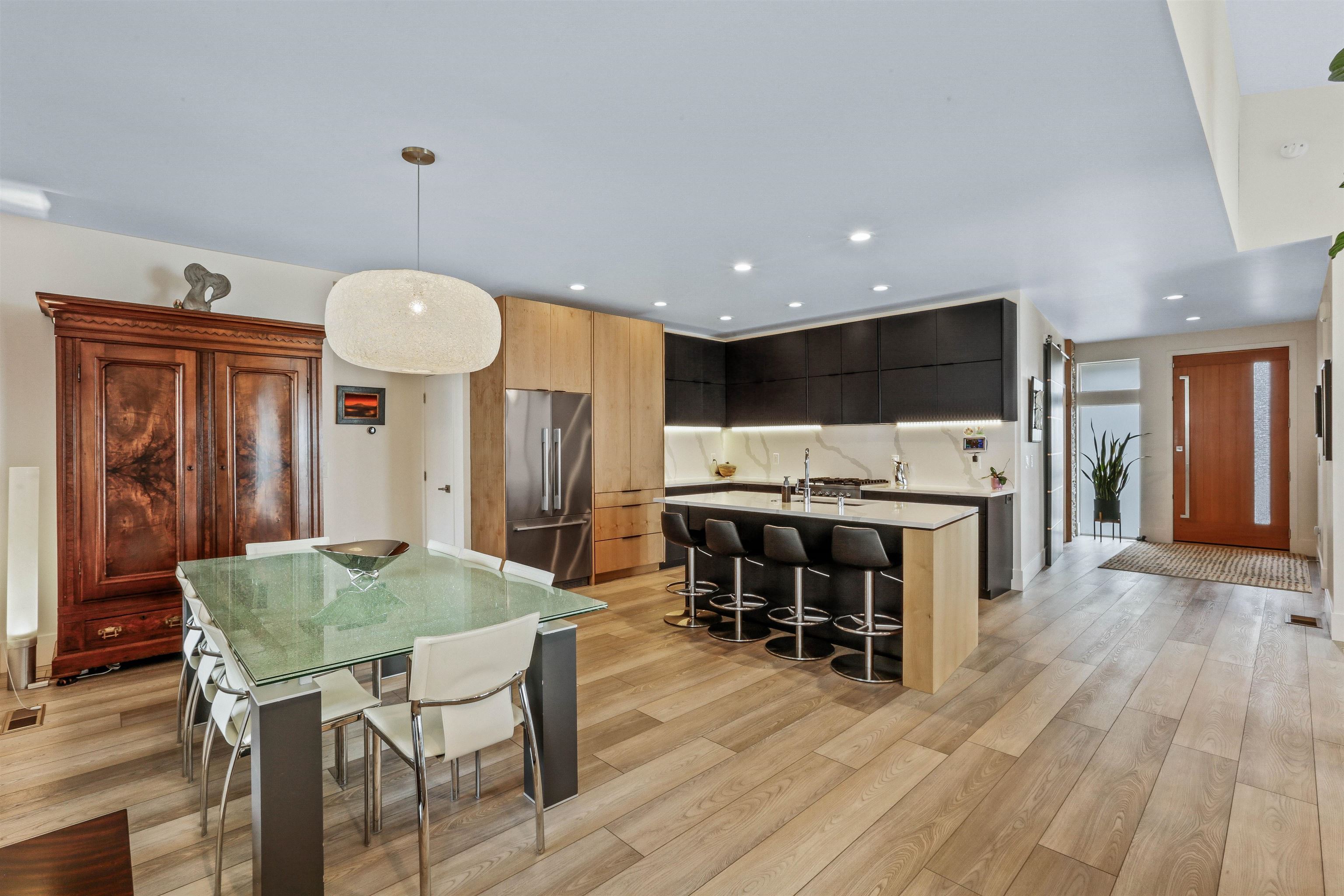 803 W Willapa Ave - Photo 11