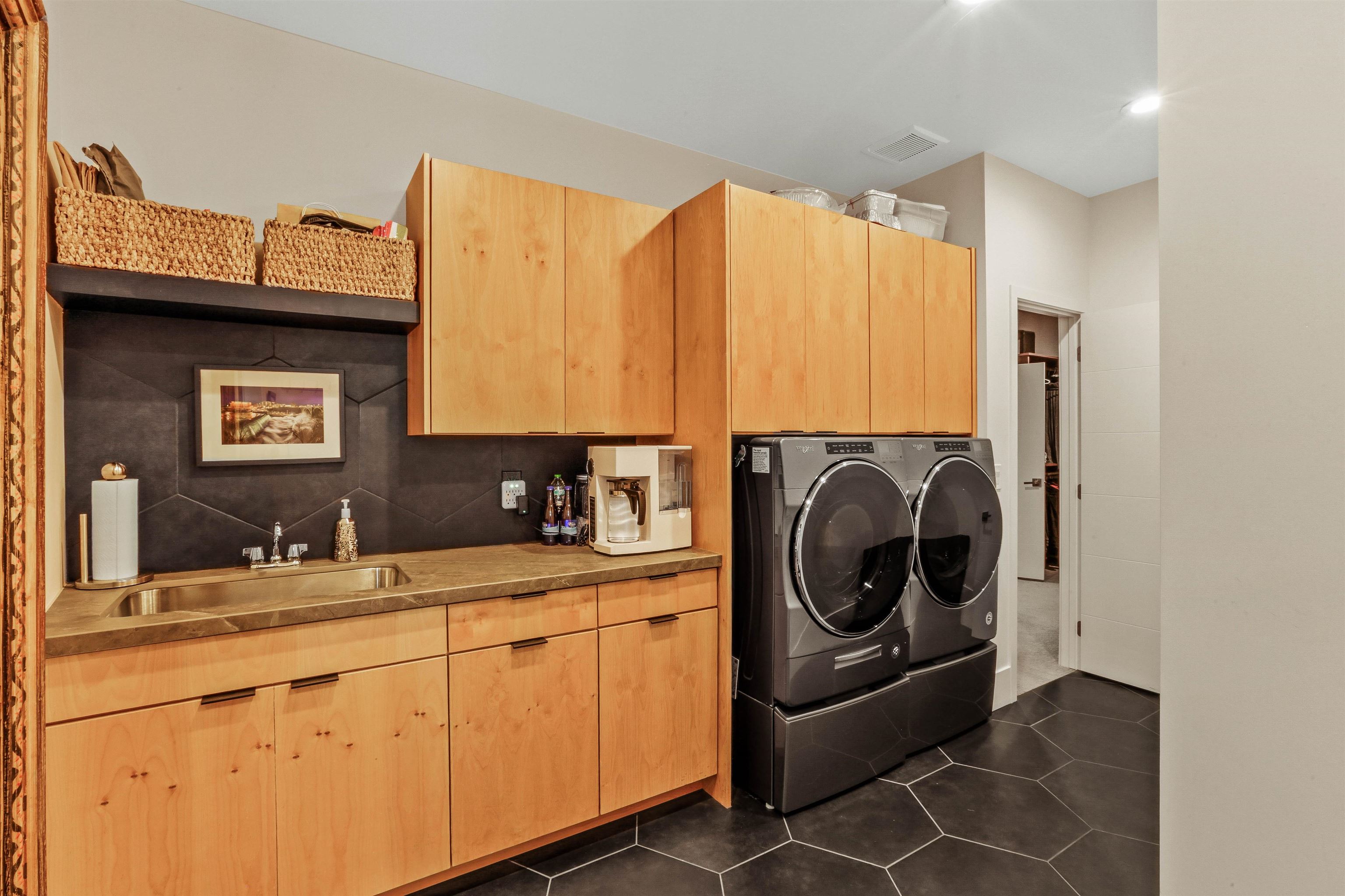 803 W Willapa Ave - Photo 20