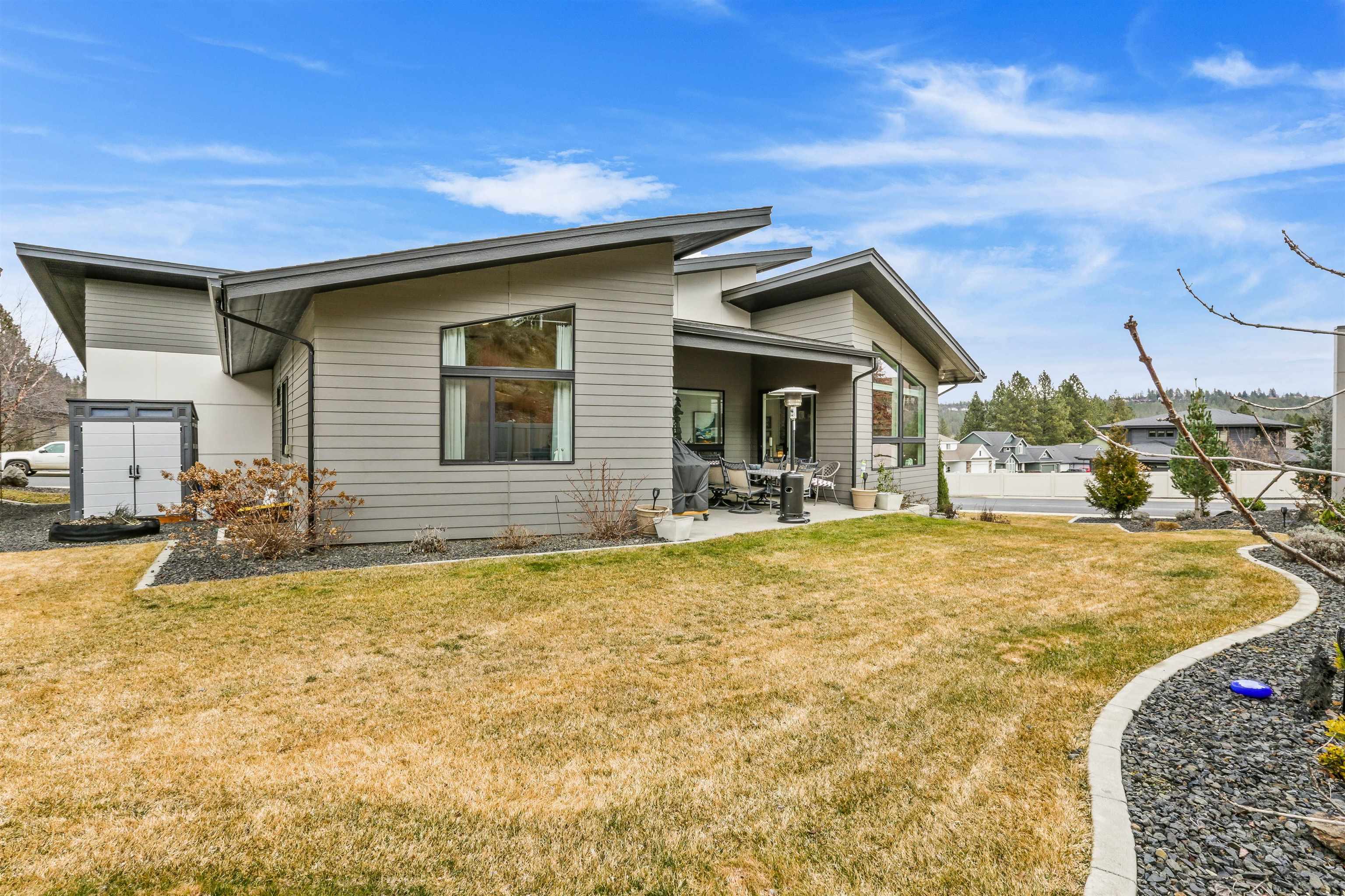 803 W Willapa Ave - Photo 35