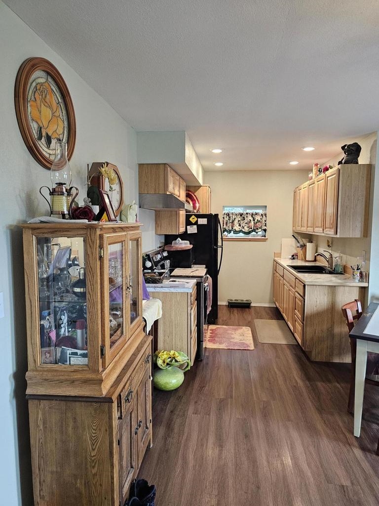647 Elm Tree Dr - Photo 11