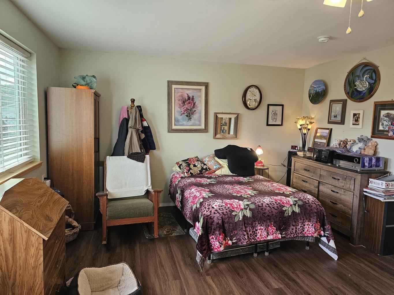 647 Elm Tree Dr - Photo 14