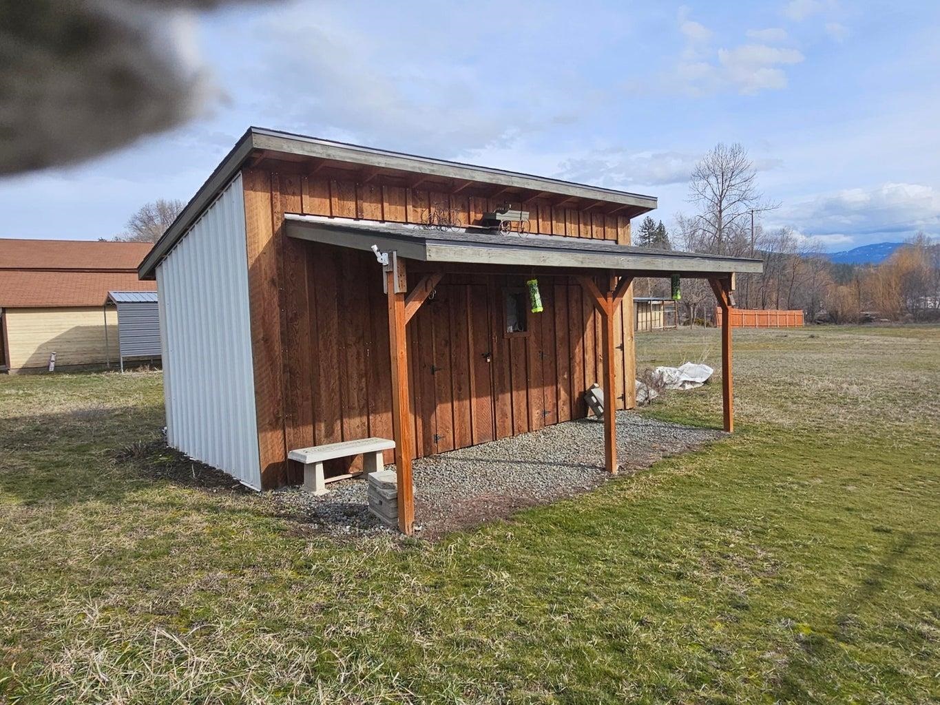 647 Elm Tree Dr - Photo 42
