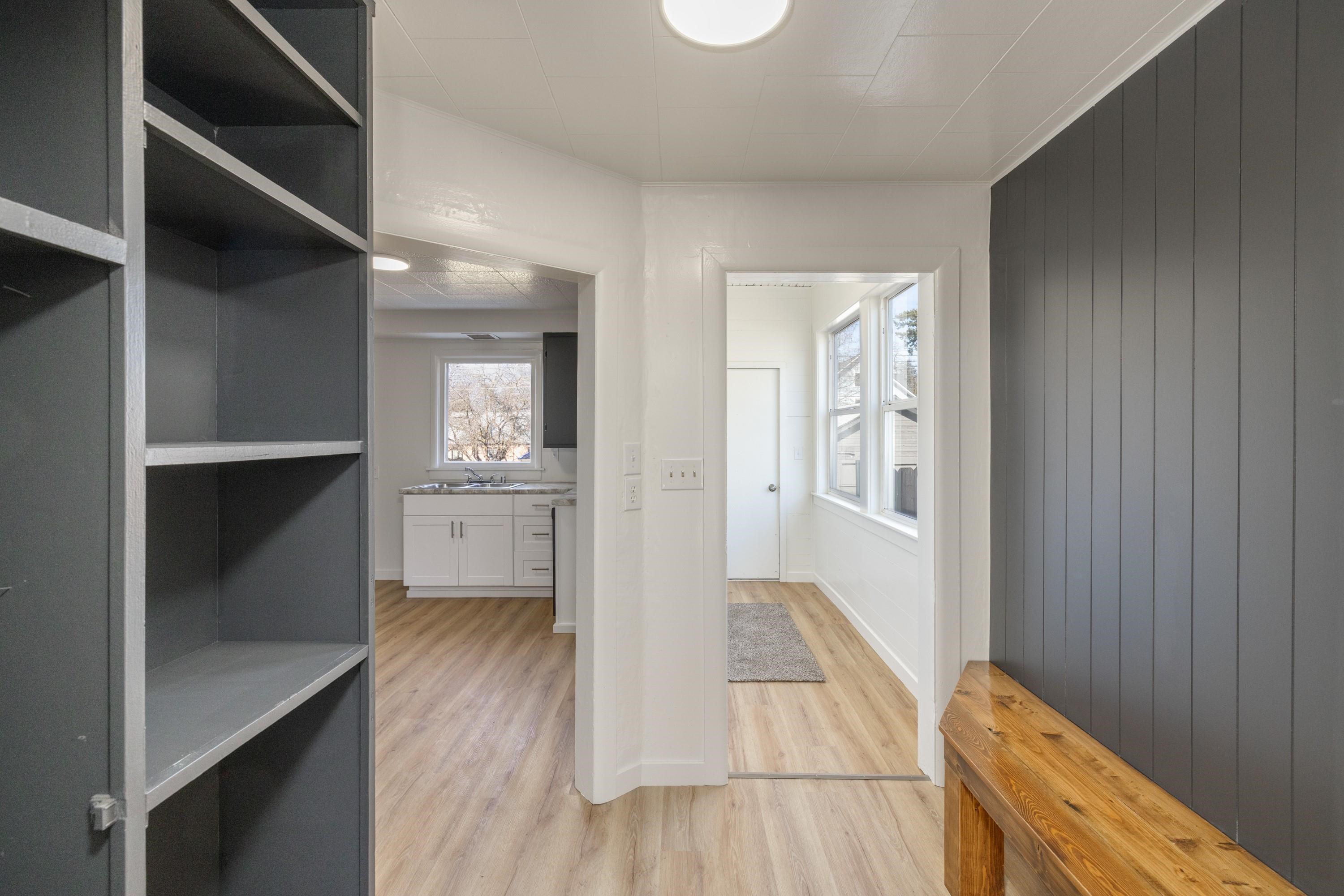 1510 W Spofford Ave - Photo 13