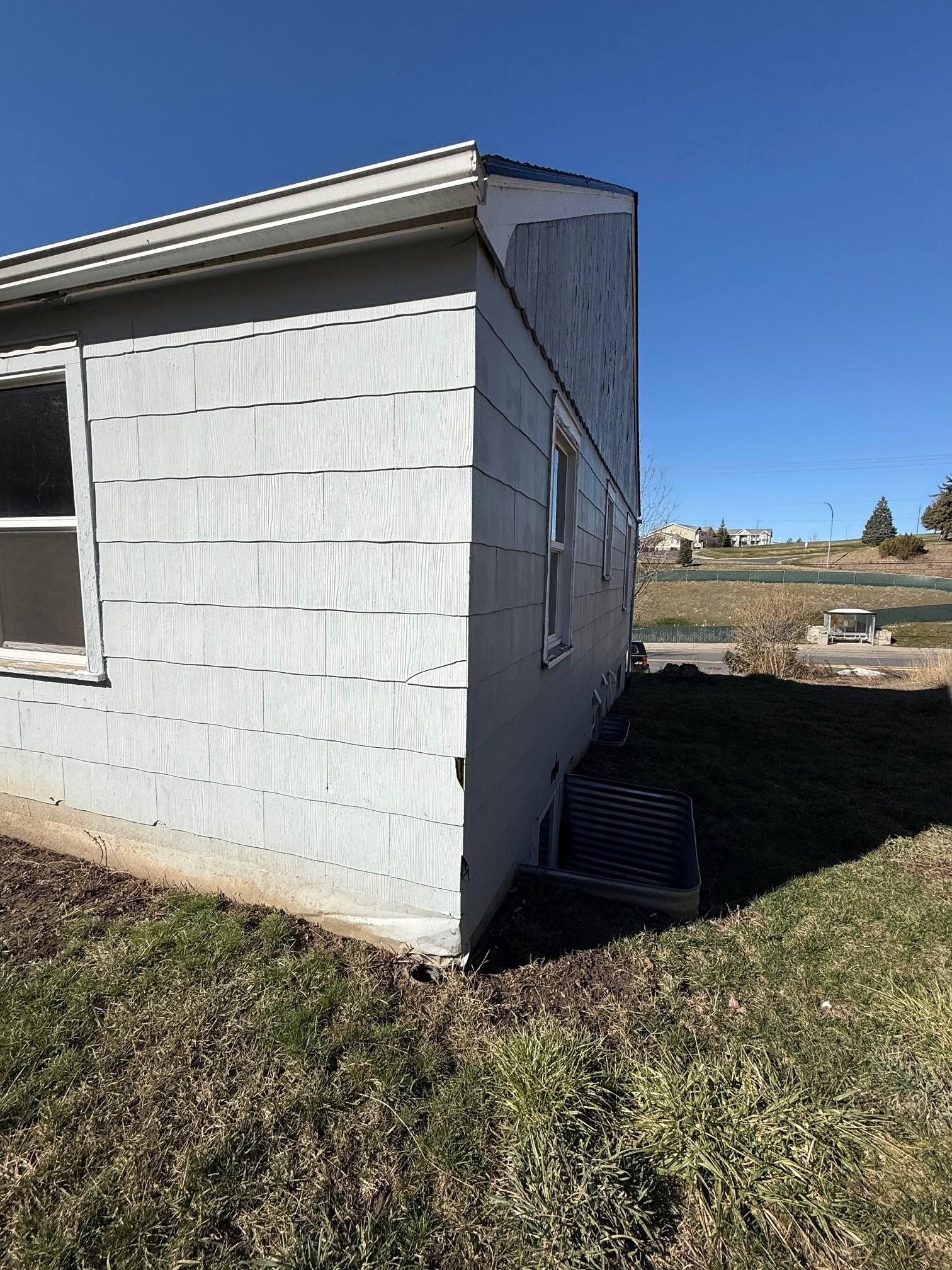 1275 NE Valley Rd - Photo 6