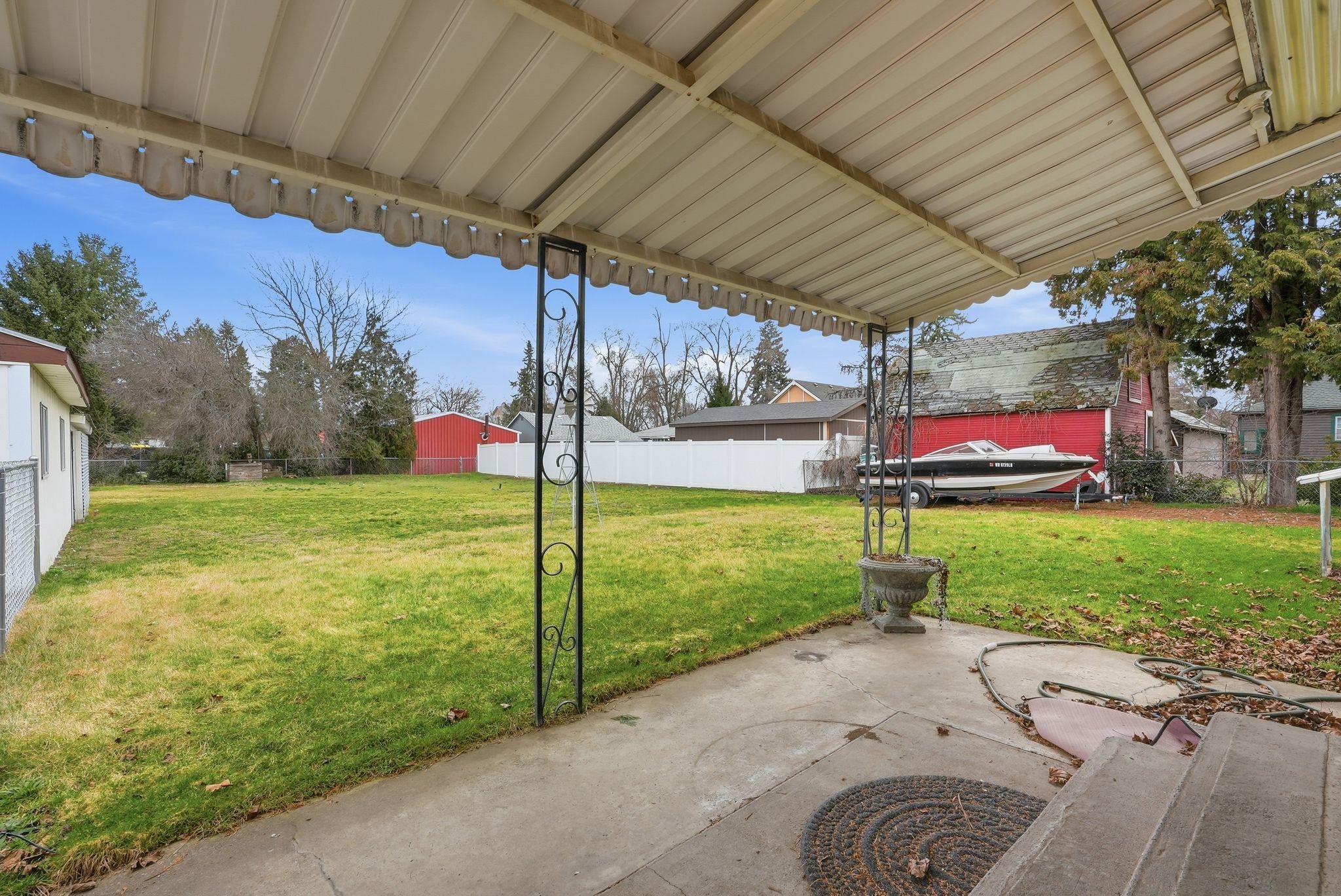 2520 N Bradley Rd - Photo 17