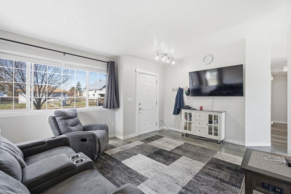 4824 N Martin St - Photo 5