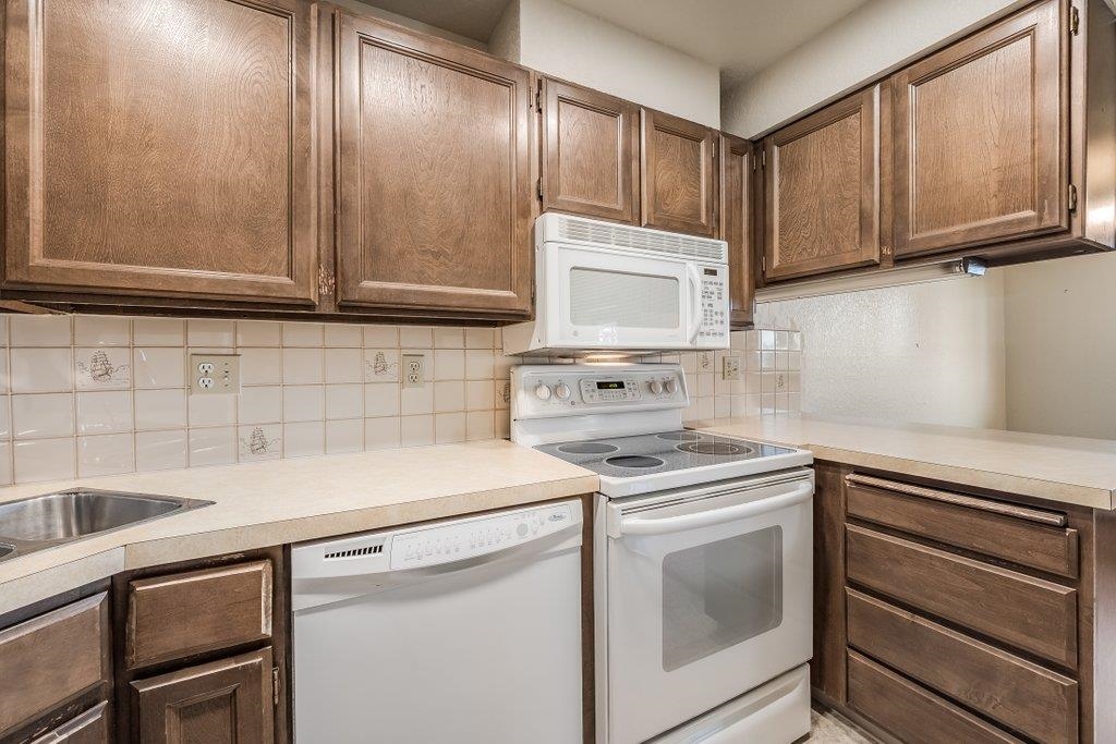 5205 N Argonne Ln - Photo 11