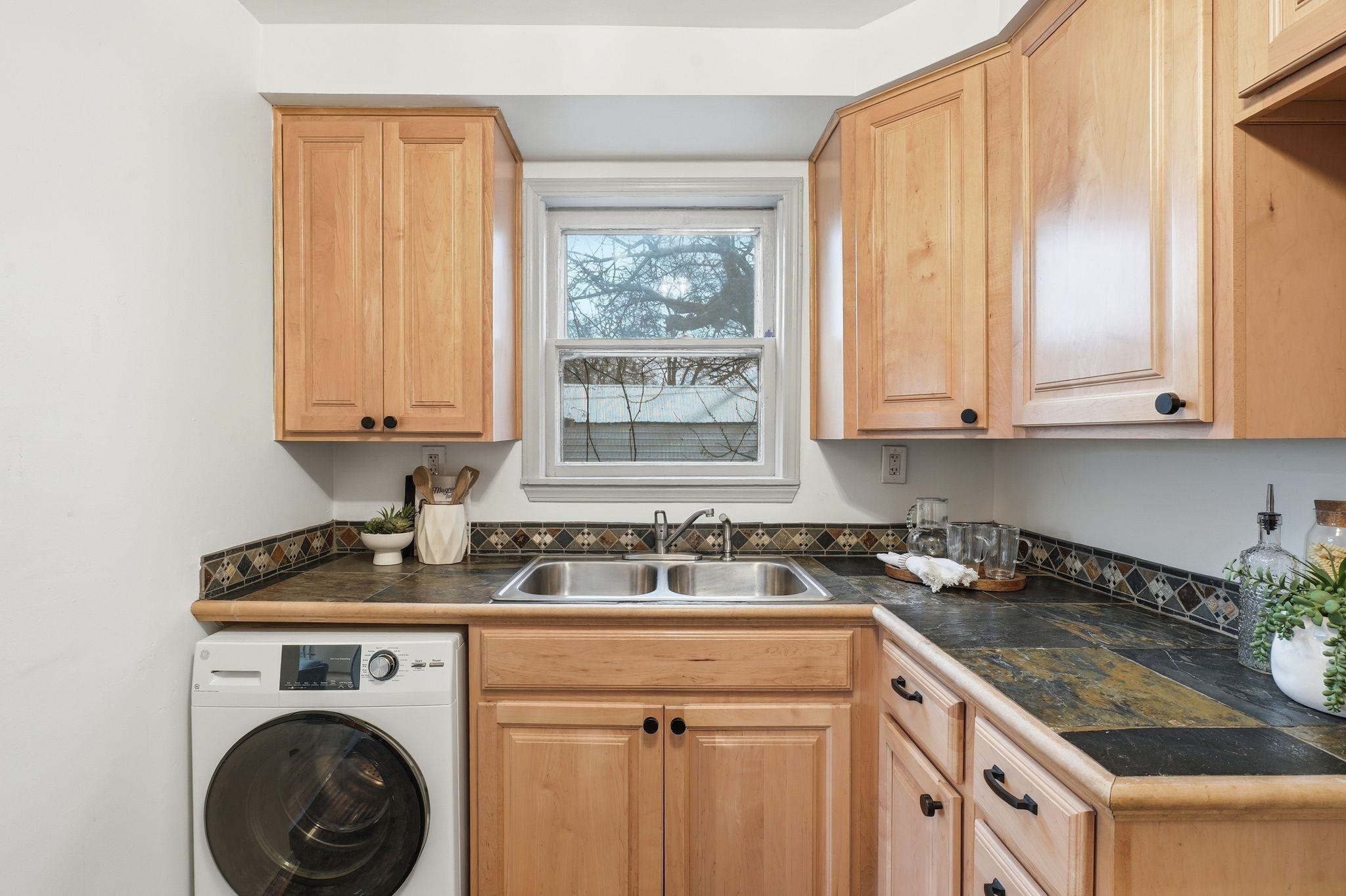 1602 E Central Ave - Photo 10