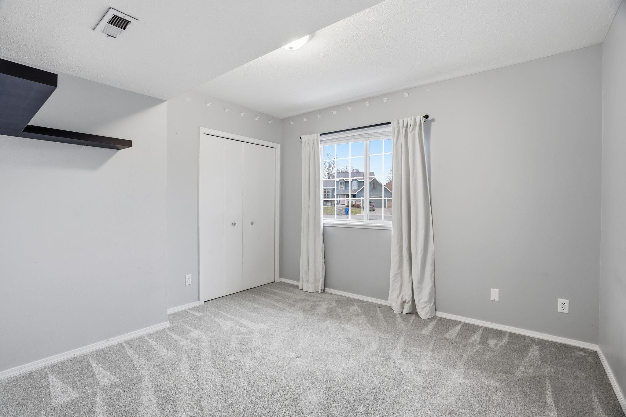 15718 E 21st Ct - Photo 21