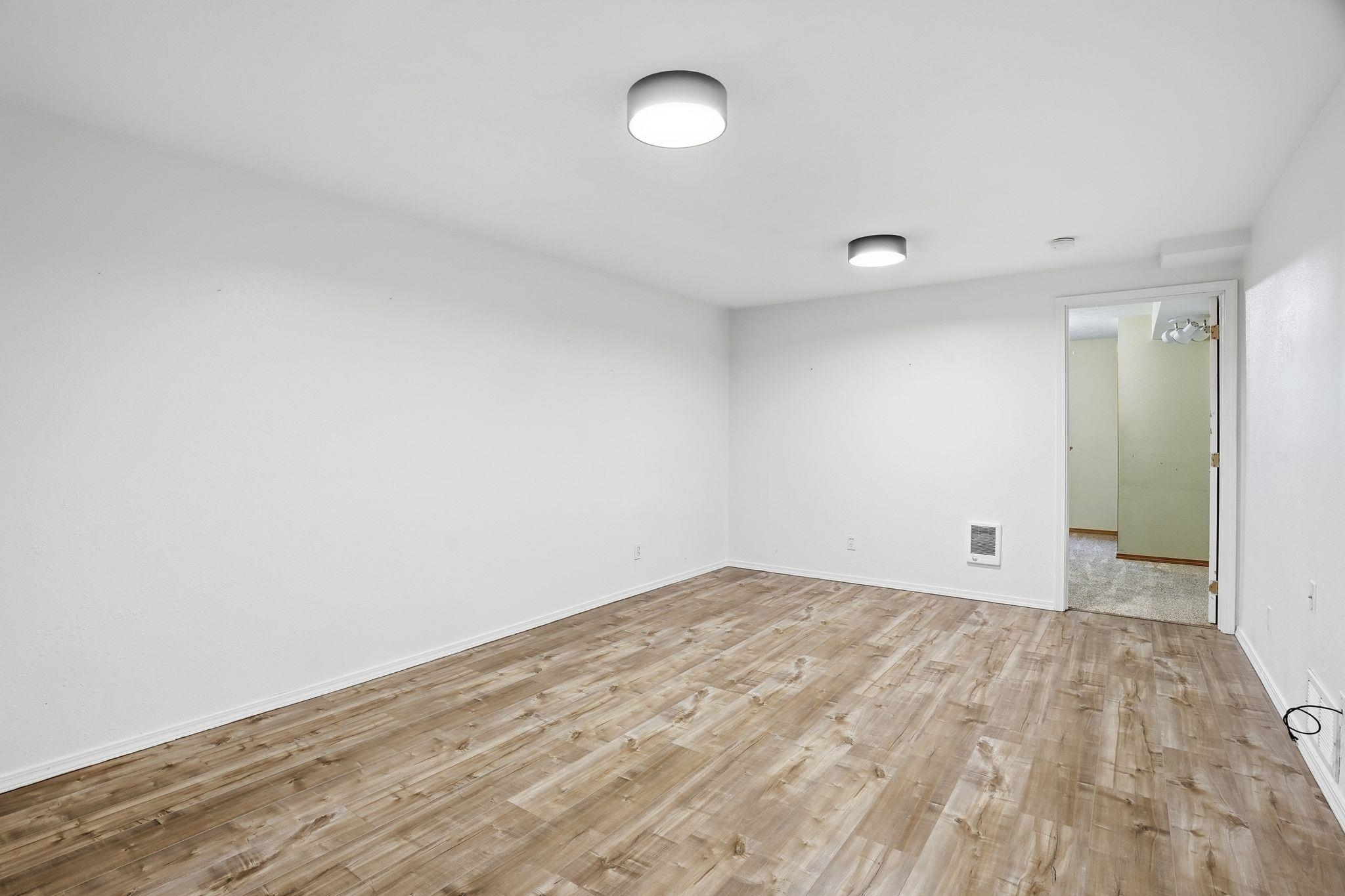 15718 E 21st Ct - Photo 35