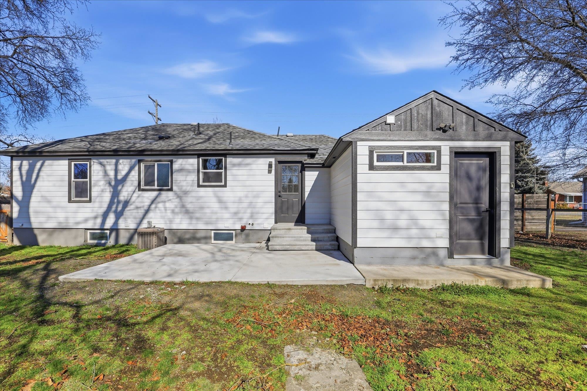 9816 E Broadway Ave - Photo 23