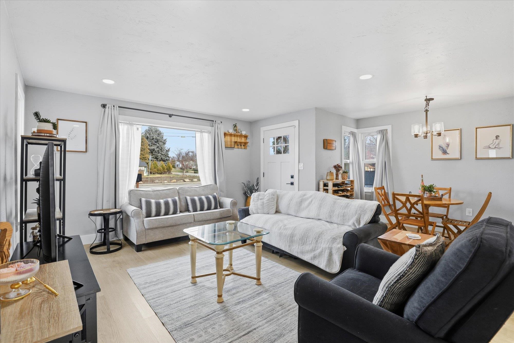 9816 E Broadway Ave - Photo 4