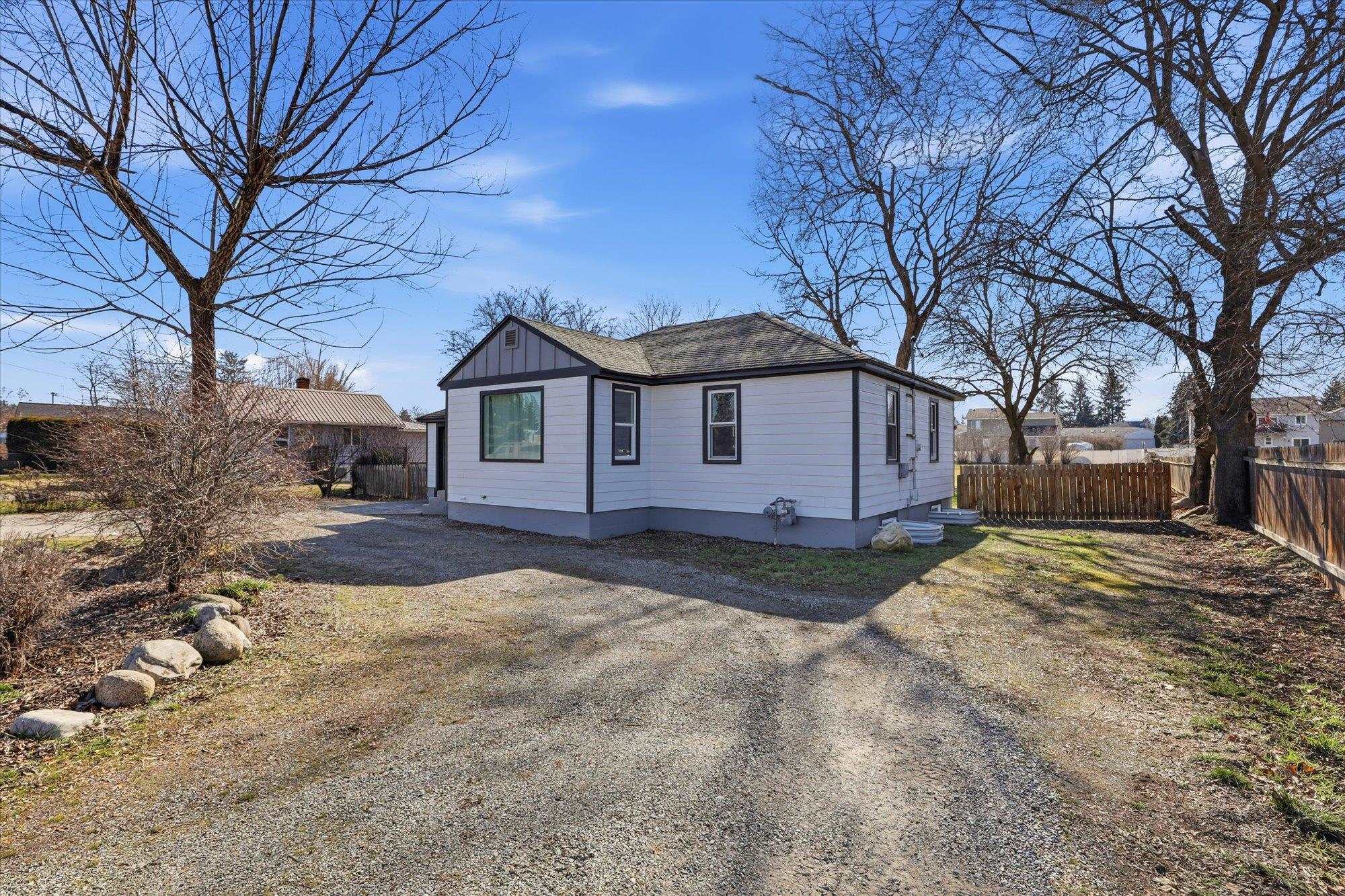 9816 E Broadway Ave - Photo 32