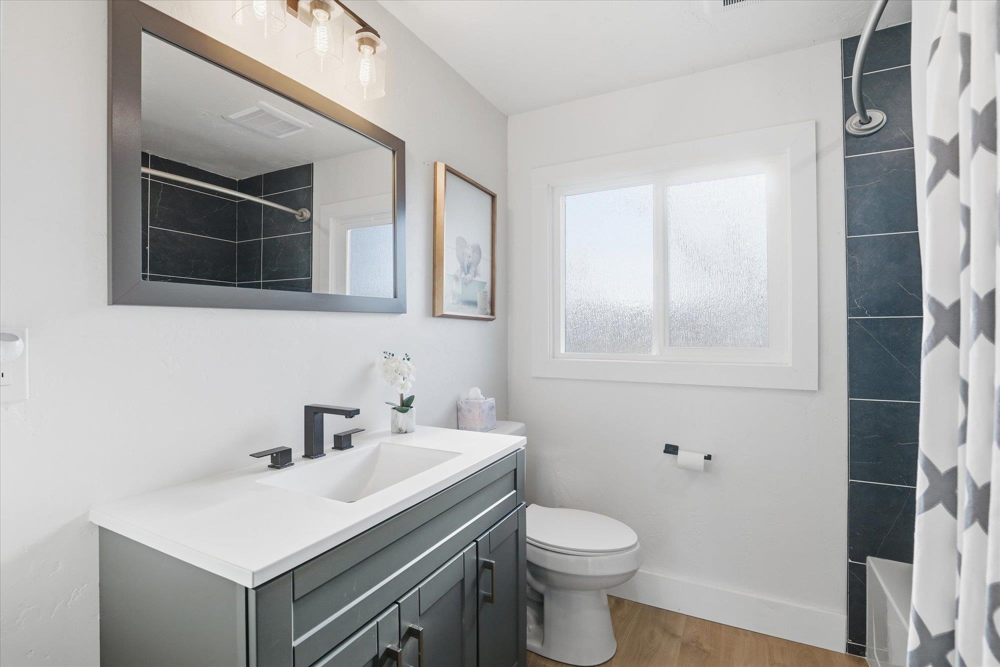 9816 E Broadway Ave - Photo 8
