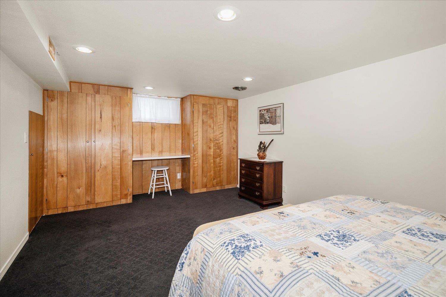 2810 W Fairview Ave - Photo 24