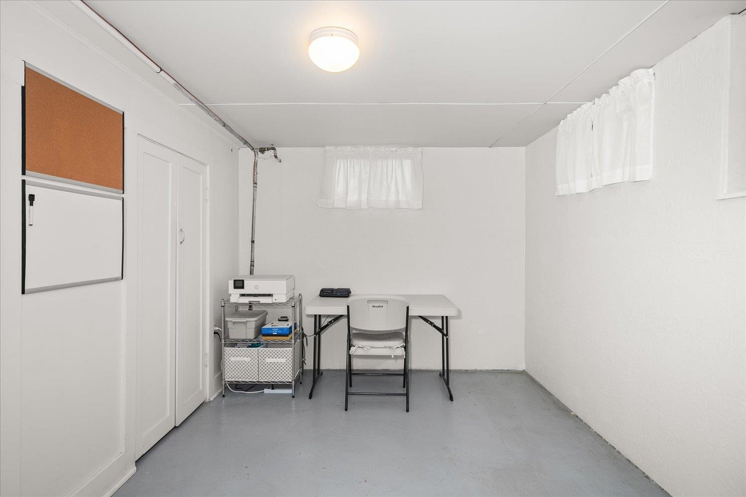 2810 W Fairview Ave - Photo 25