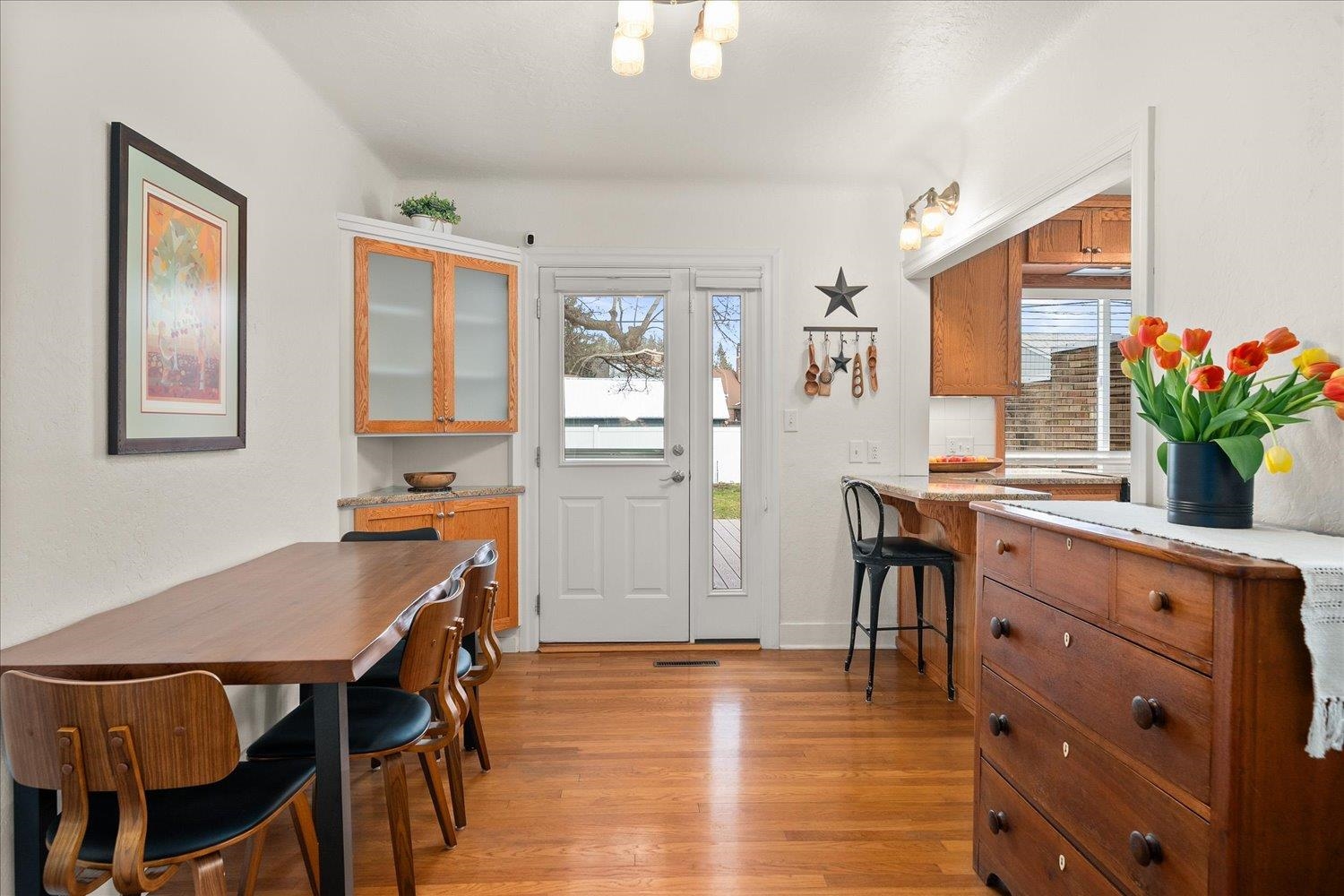 2810 W Fairview Ave - Photo 5