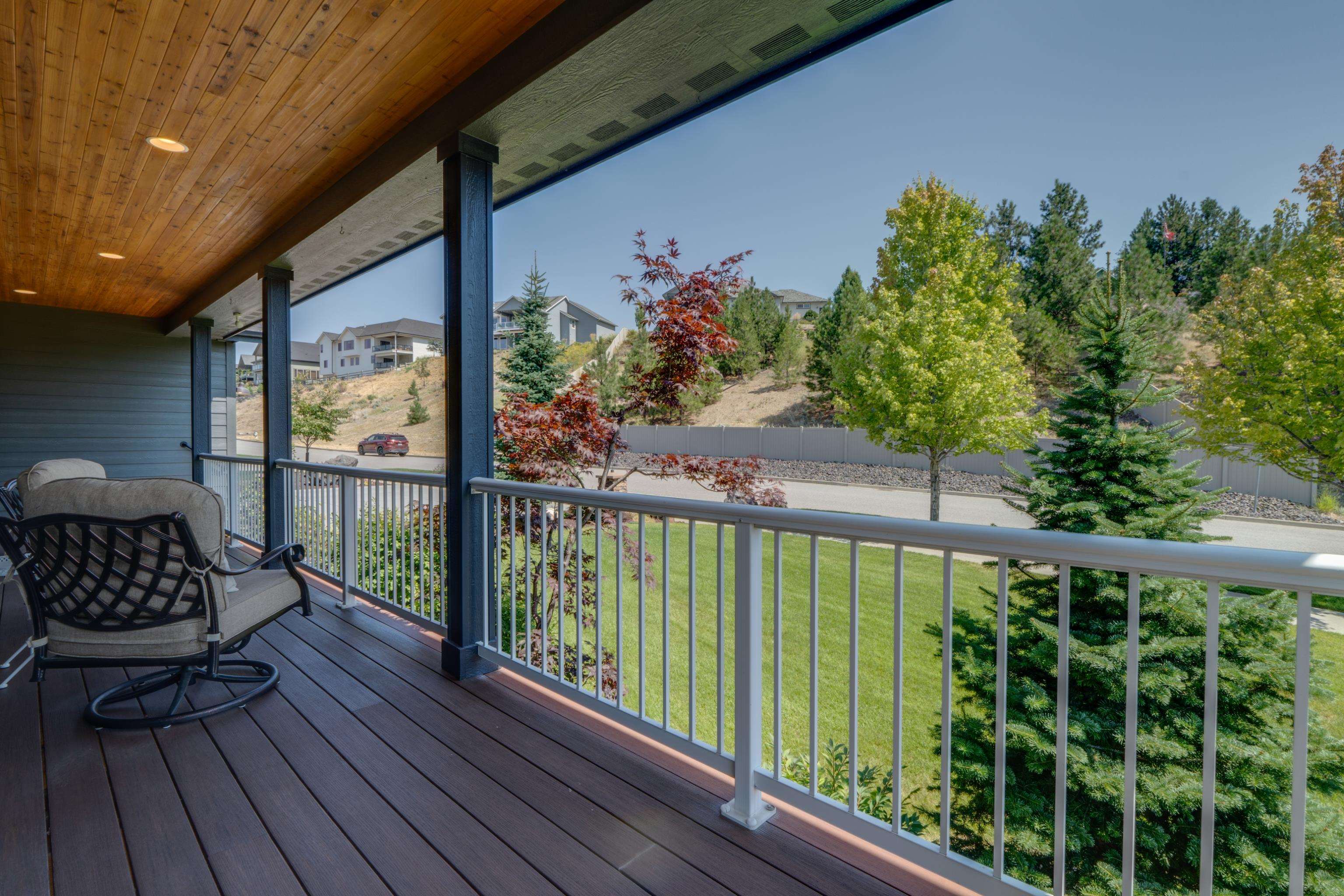 10505 N Skyline Dr - Photo 4