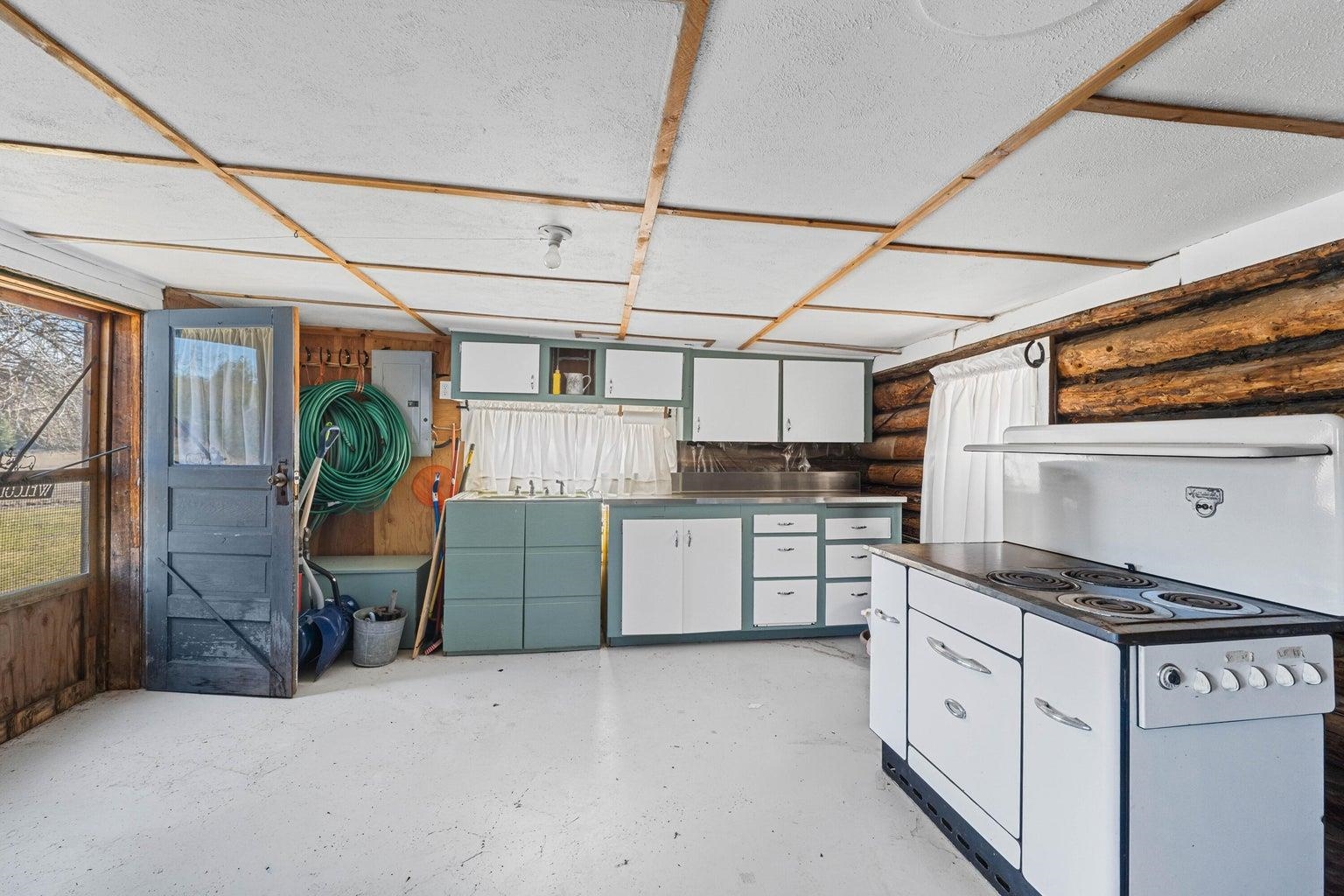 1114 N Stohr Rd - Photo 40