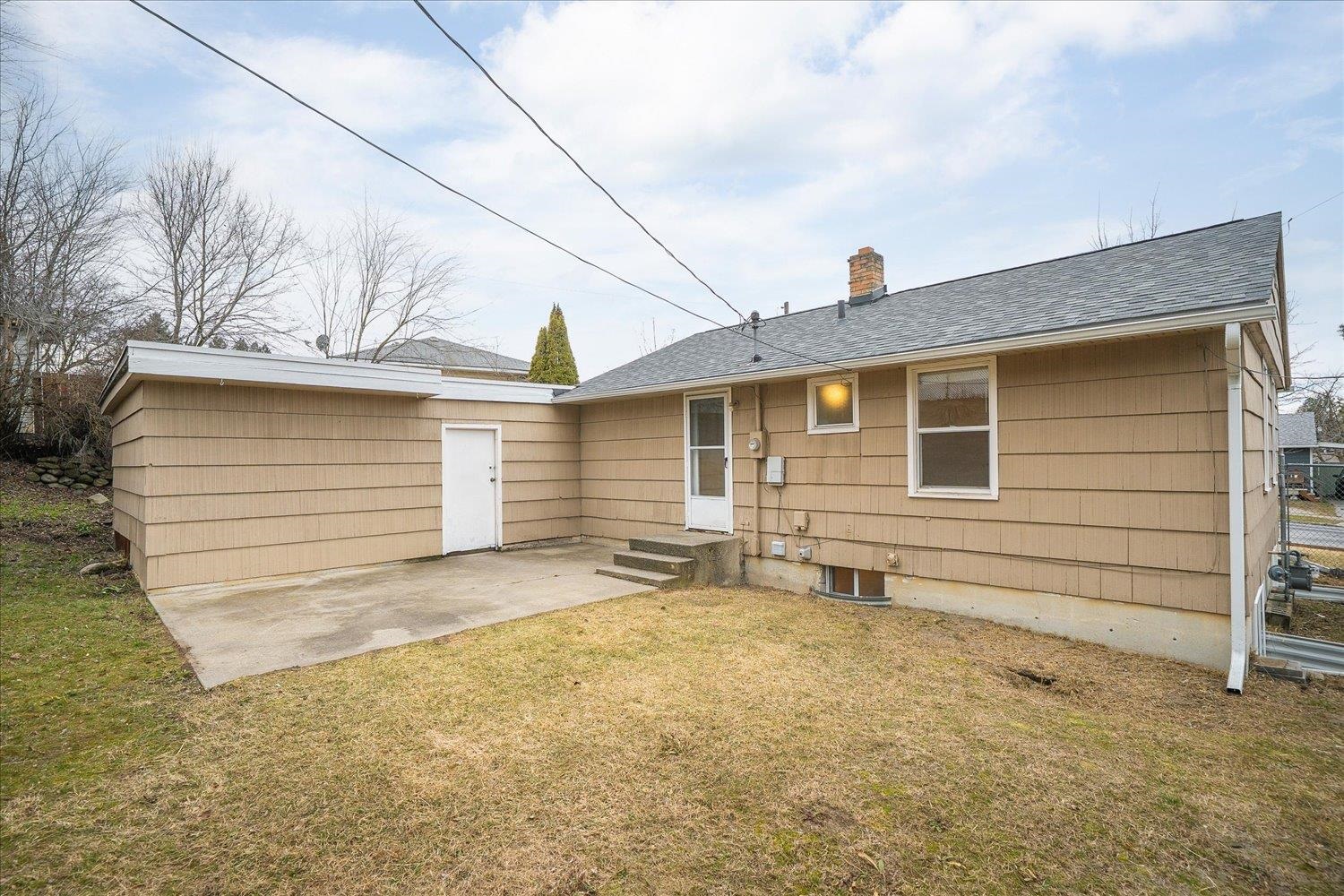 6004 N Douglas Dr - Photo 16