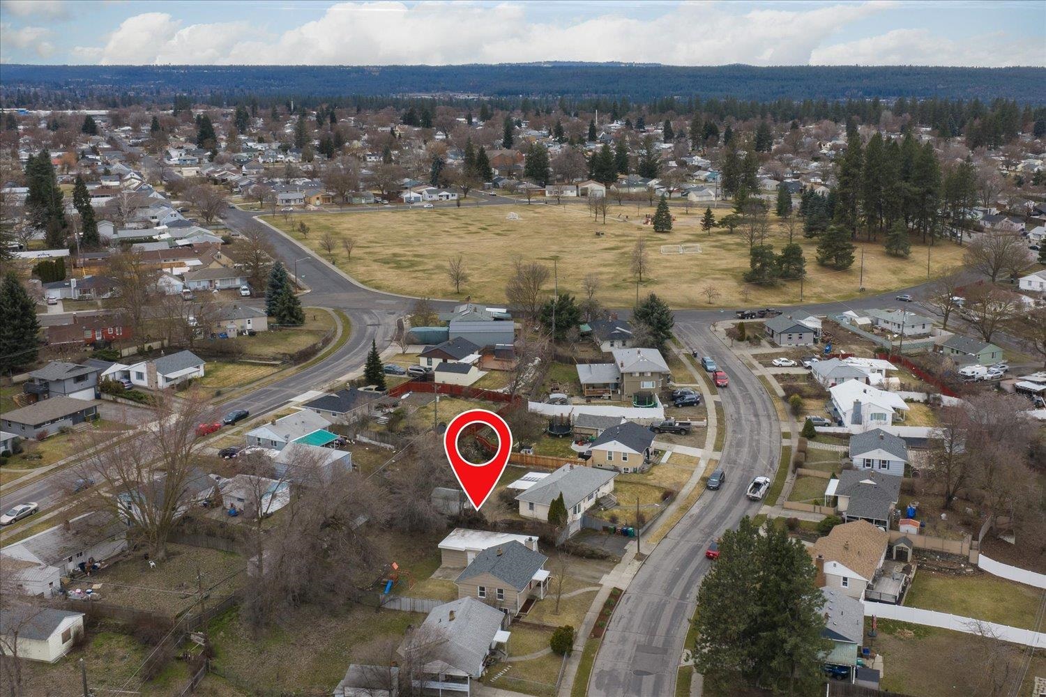 6004 N Douglas Dr - Photo 19