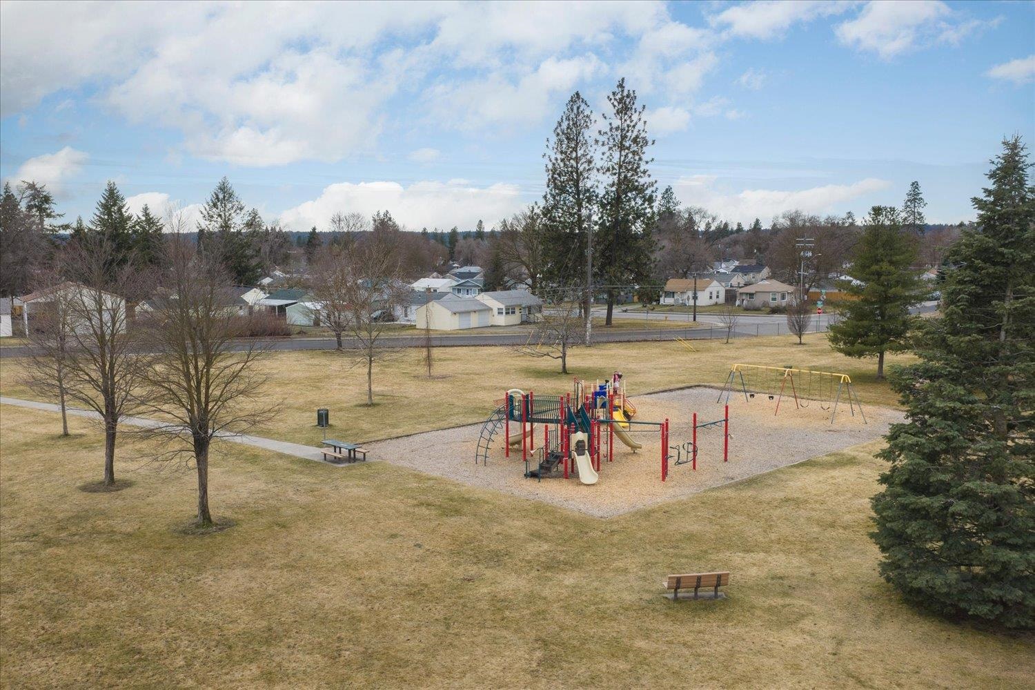 6004 N Douglas Dr - Photo 20