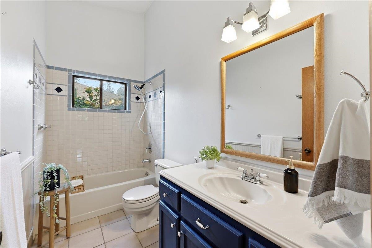 5320 W Woodview Ct - Photo 18
