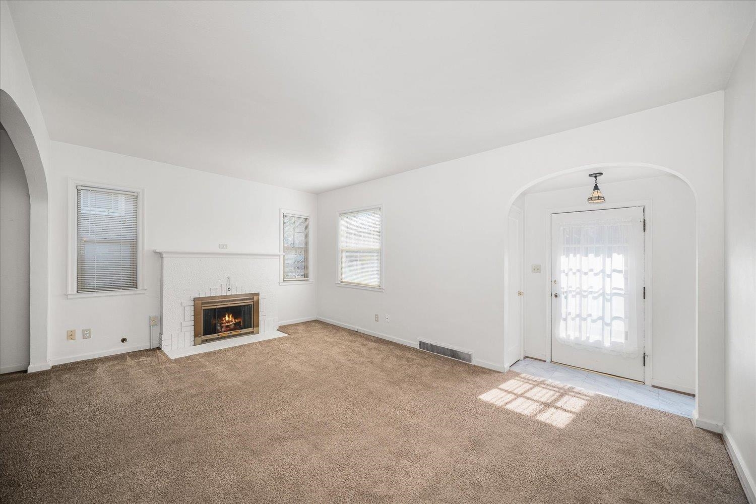 1118 W 18th Ave - Photo 4