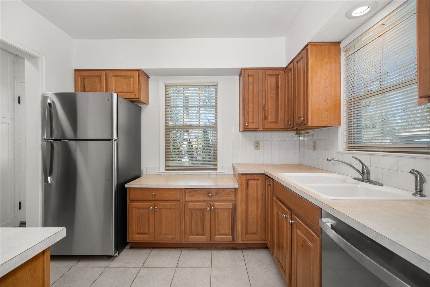 1118 W 18th Ave - Photo 7