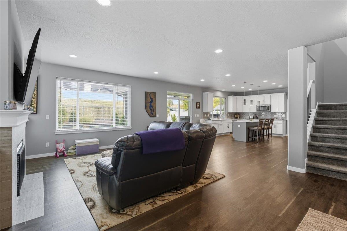 24673 E Blue Ridge Ave - Photo 10