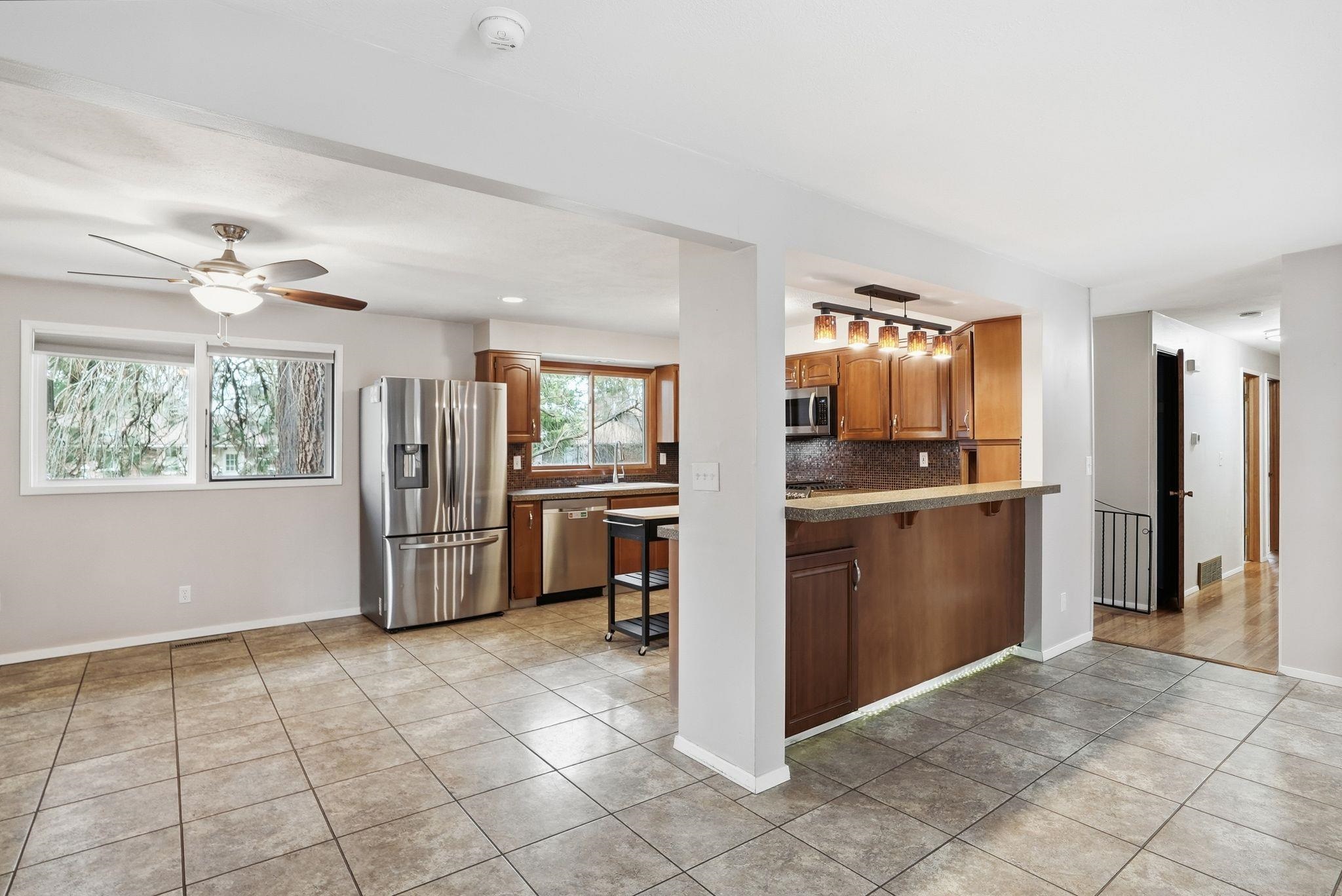 2614 E 39th Ave - Photo 12