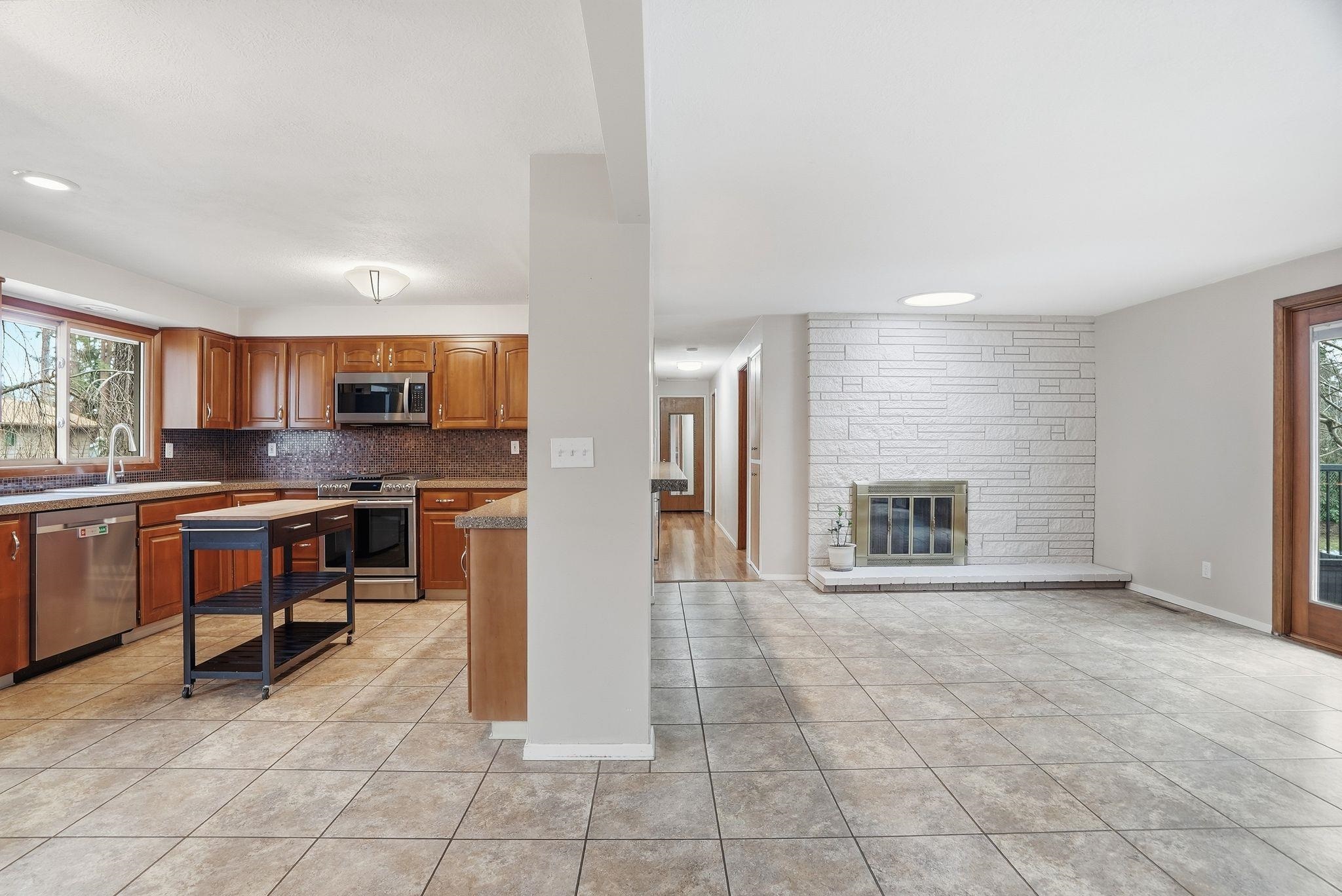 2614 E 39th Ave - Photo 13