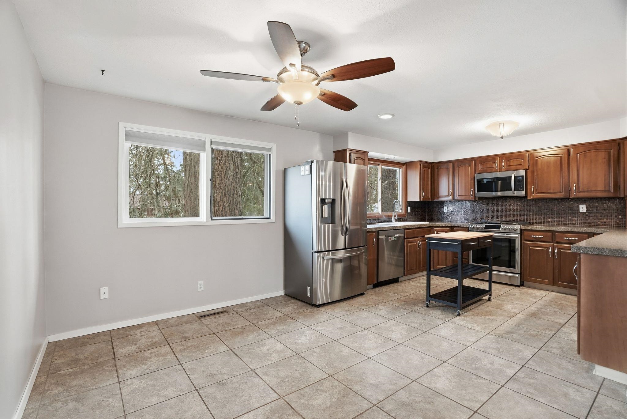 2614 E 39th Ave - Photo 15