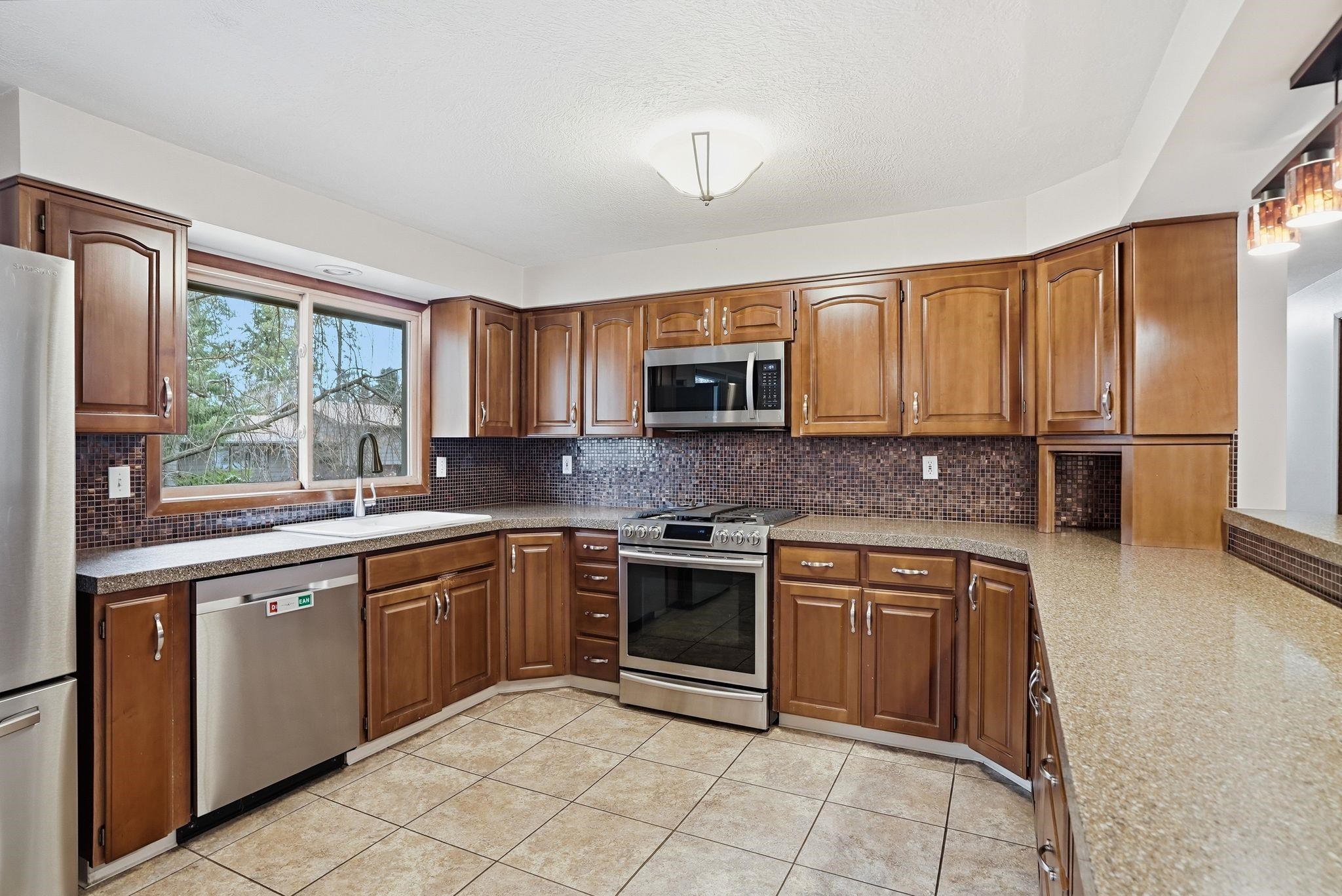 2614 E 39th Ave - Photo 20