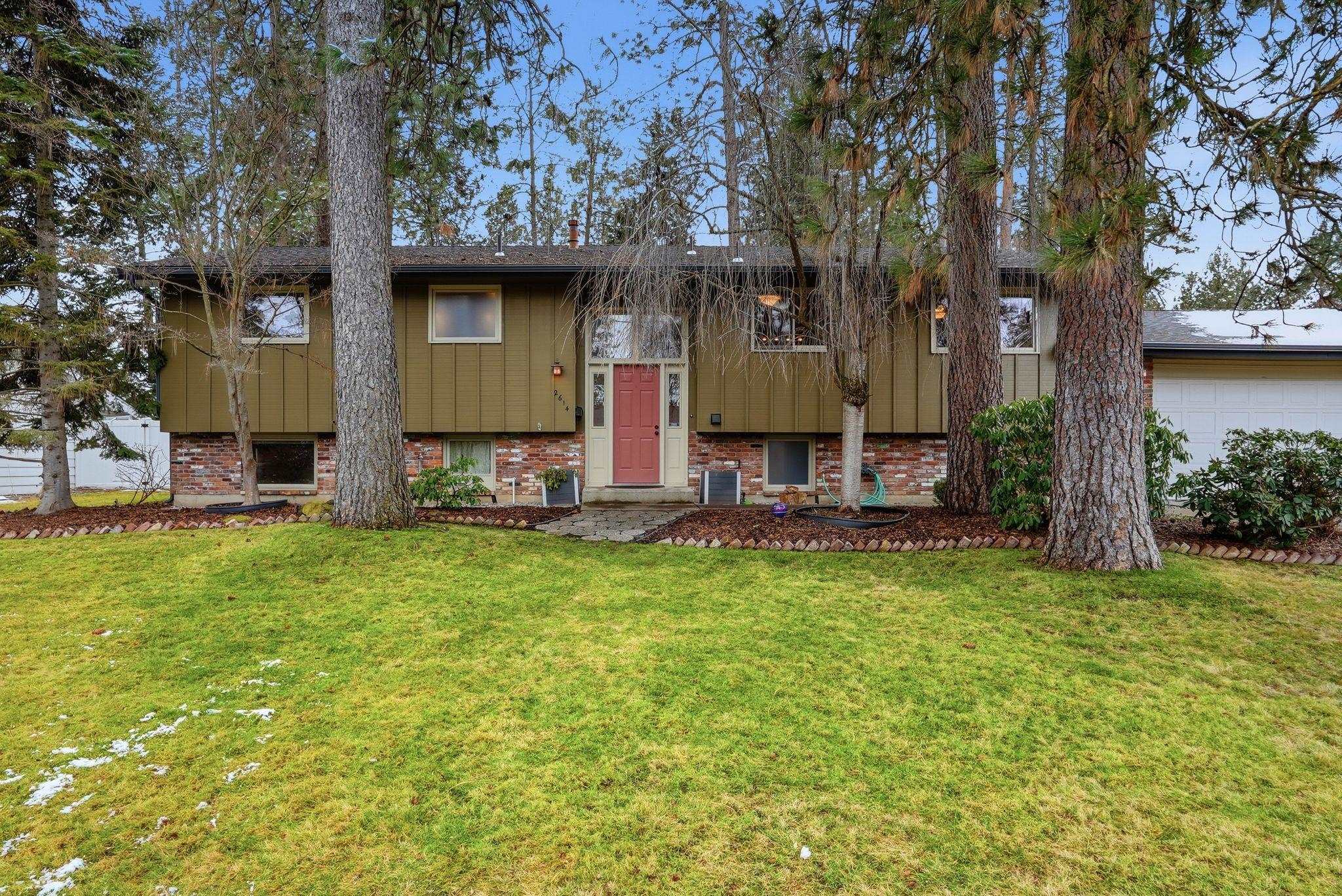 2614 E 39th Ave - Photo 4