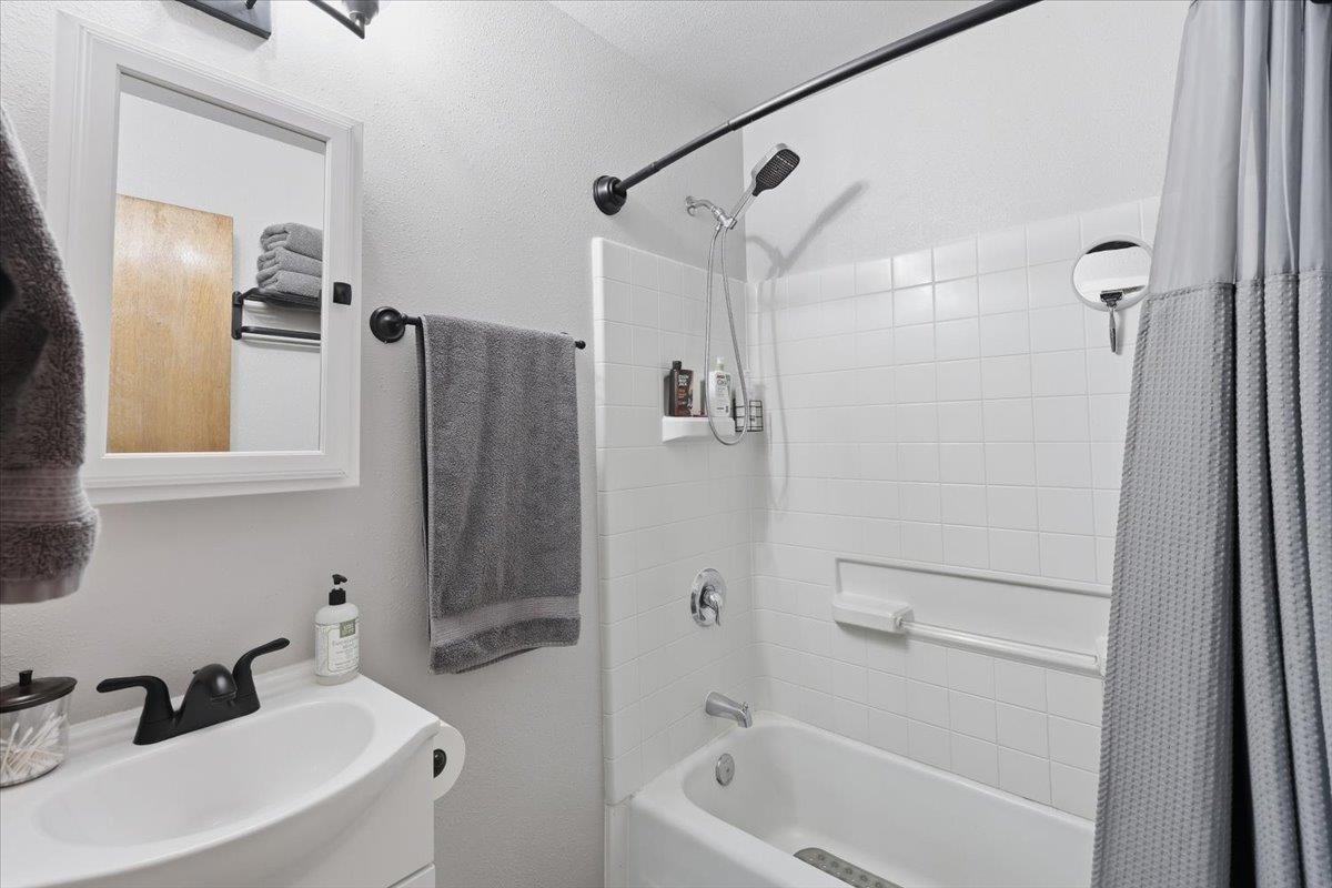 6024 S Craig Rd - Photo 22