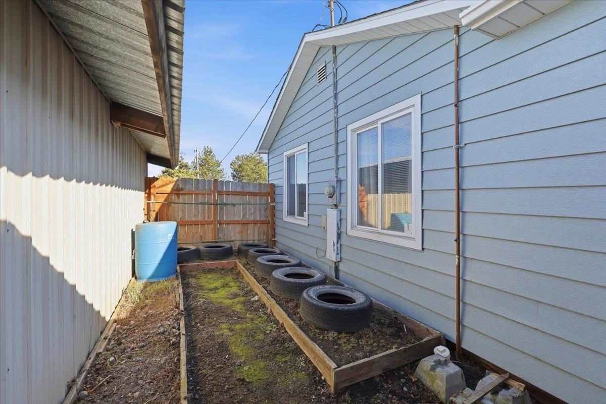 6024 S Craig Rd - Photo 25