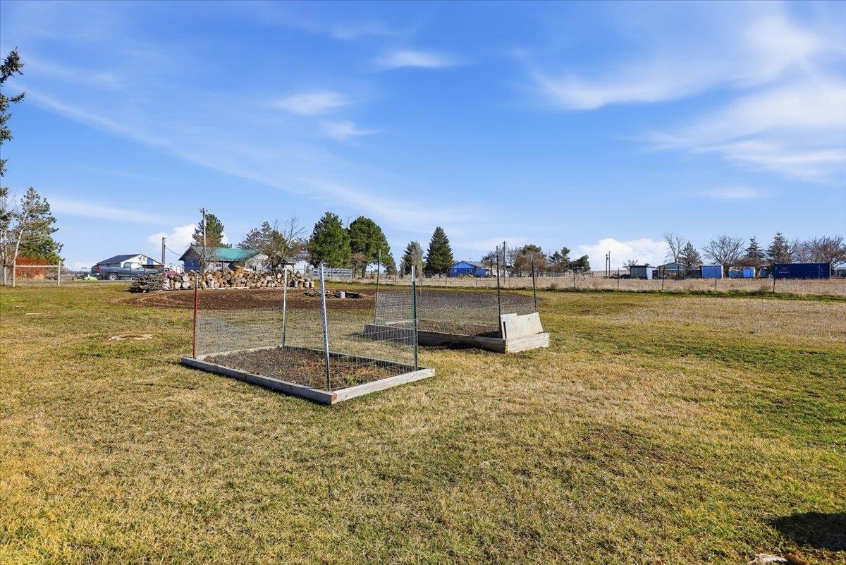 6024 S Craig Rd - Photo 32