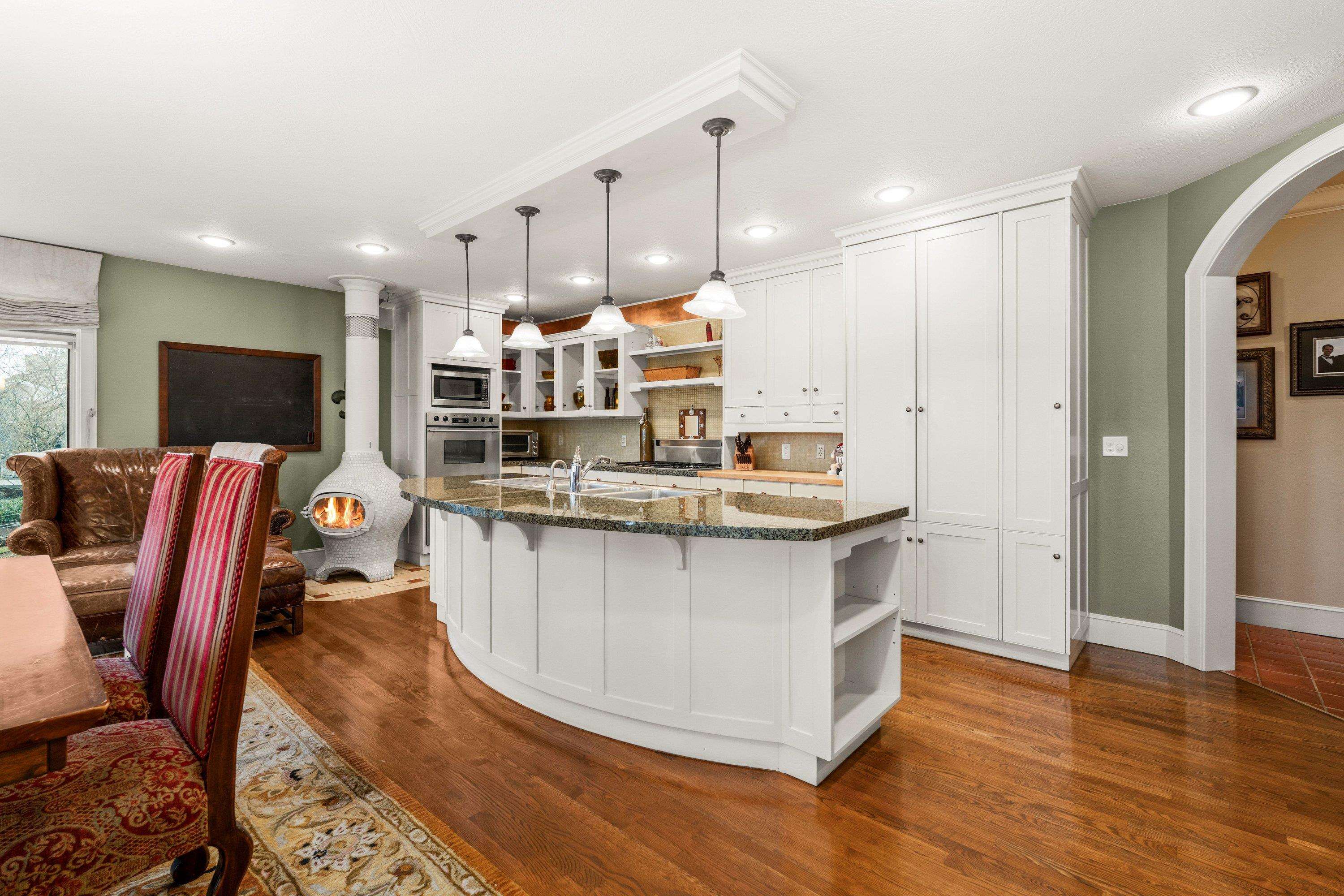 1525 E Westminster Ln - Photo 11