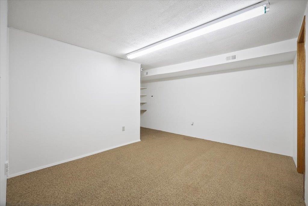 619 W Tieton St - Photo 23
