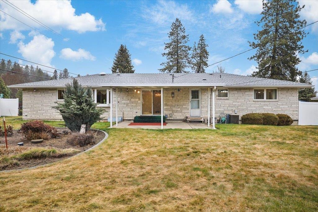 619 W Tieton St - Photo 28
