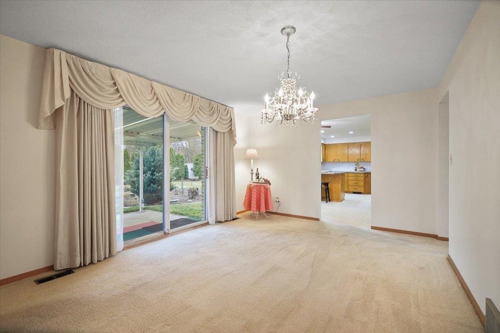 619 W Tieton St - Photo 9