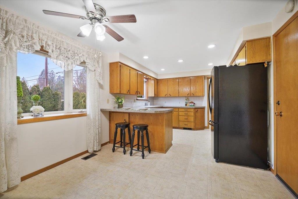 619 W Tieton St - Photo 10