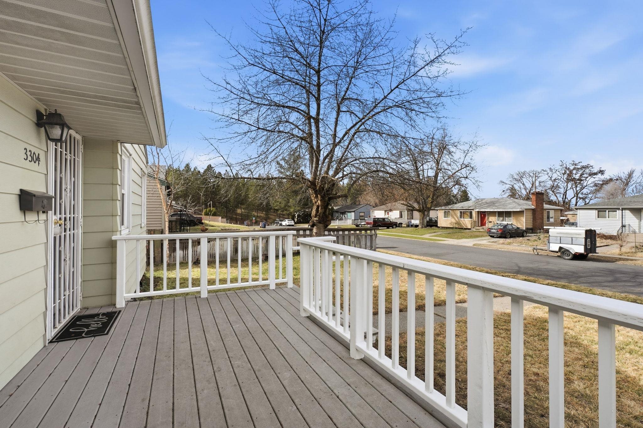 3304 E 21st Ave - Photo 3